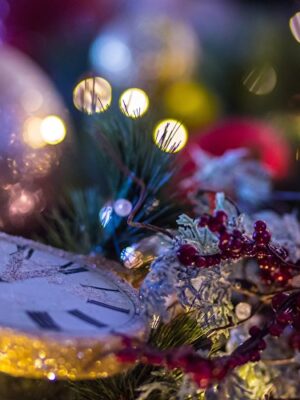 Зарабатывайте с нашей партнерской программой в категории Новый год