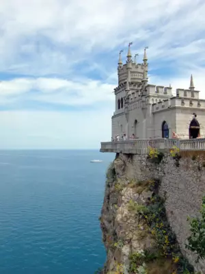 Замок Ласточкино гнездо; экскурсия