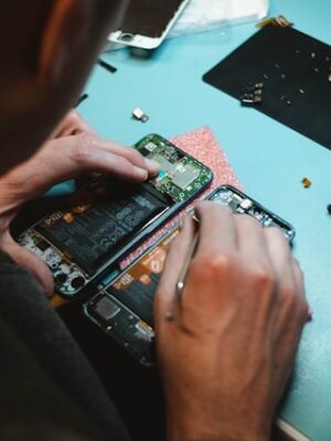 Зарабатывайте с нашей партнерской программой в категории Ремонт телефонов